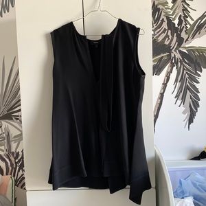 Black theory shirt with sash